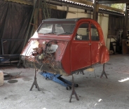 Citroen 2CV rouge